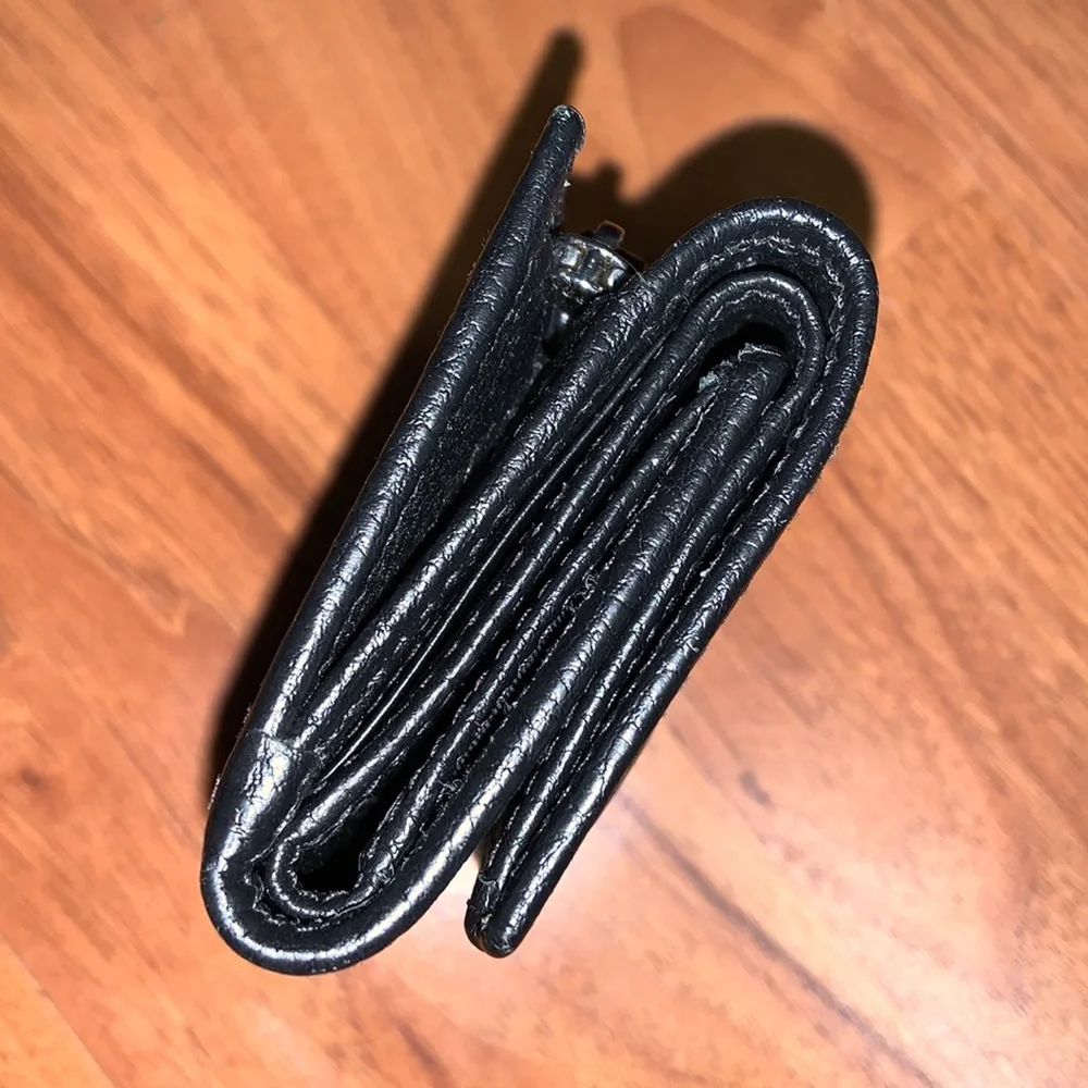 Authentic Gucci GG Marmont Trifold Wallet - Picture 6 of 15